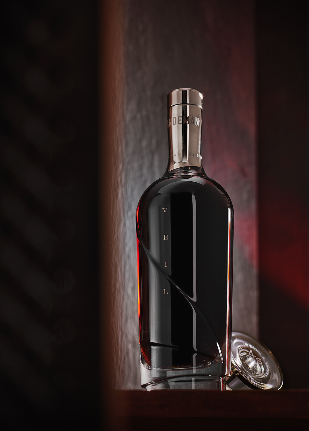 紫檀木水晶瓶的葡萄酒包裝非常奢華(圖5) 紫檀木水晶瓶的葡萄酒包裝非常奢華(圖5)